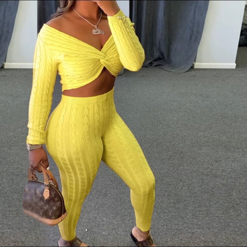 2 pc yellow outfit